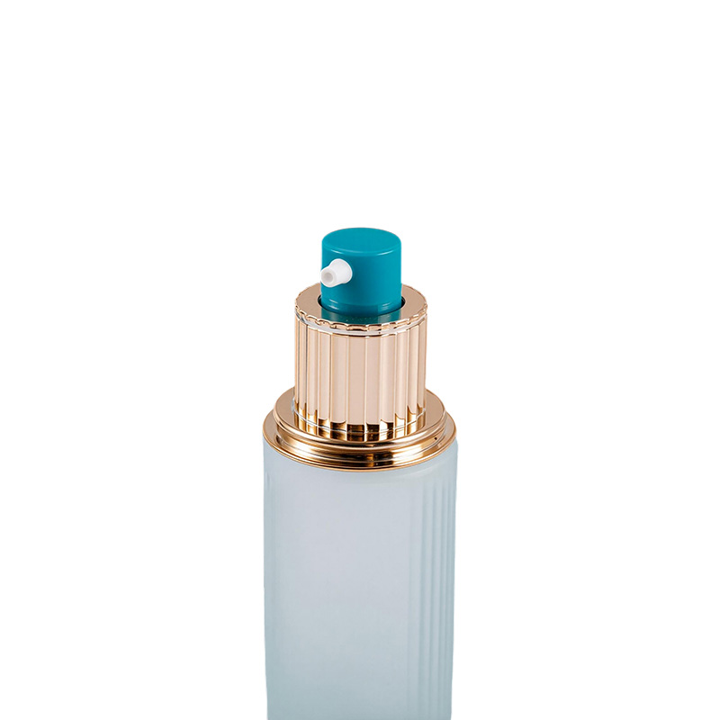 Rozprašovací čerpadlo s vestavěným pružinovým čerpacím prvkem Rozprašovací čerpadlo s vestavěným pružinovým čerpacím prvkem